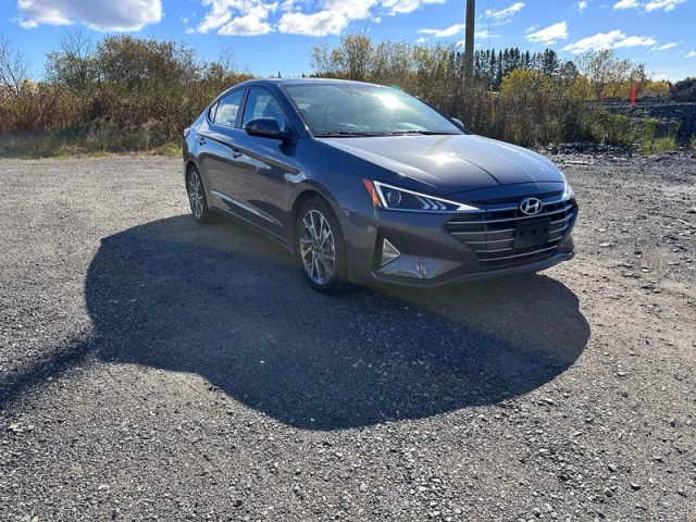 Hyundai Elantra Luxury 2020