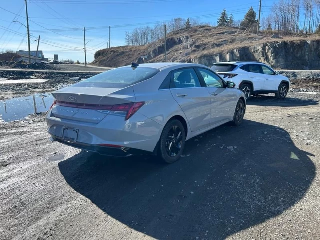 Hyundai Elantra Hybrid Ultimate DCT 2022