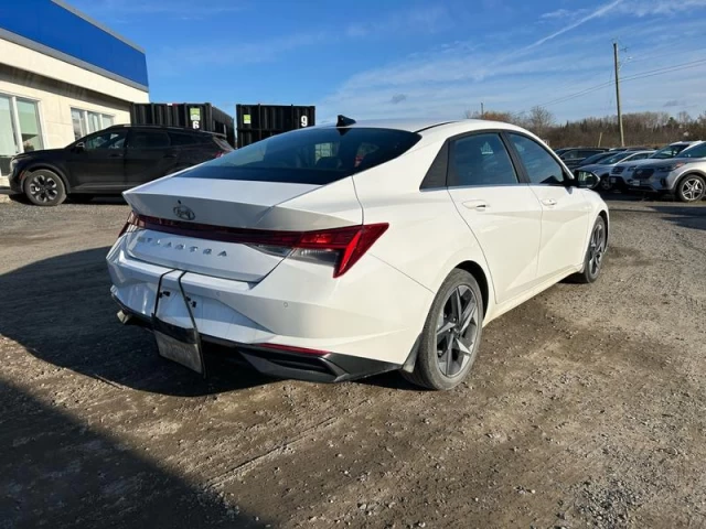 Hyundai Elantra Ultimate  Tech IVT 2021