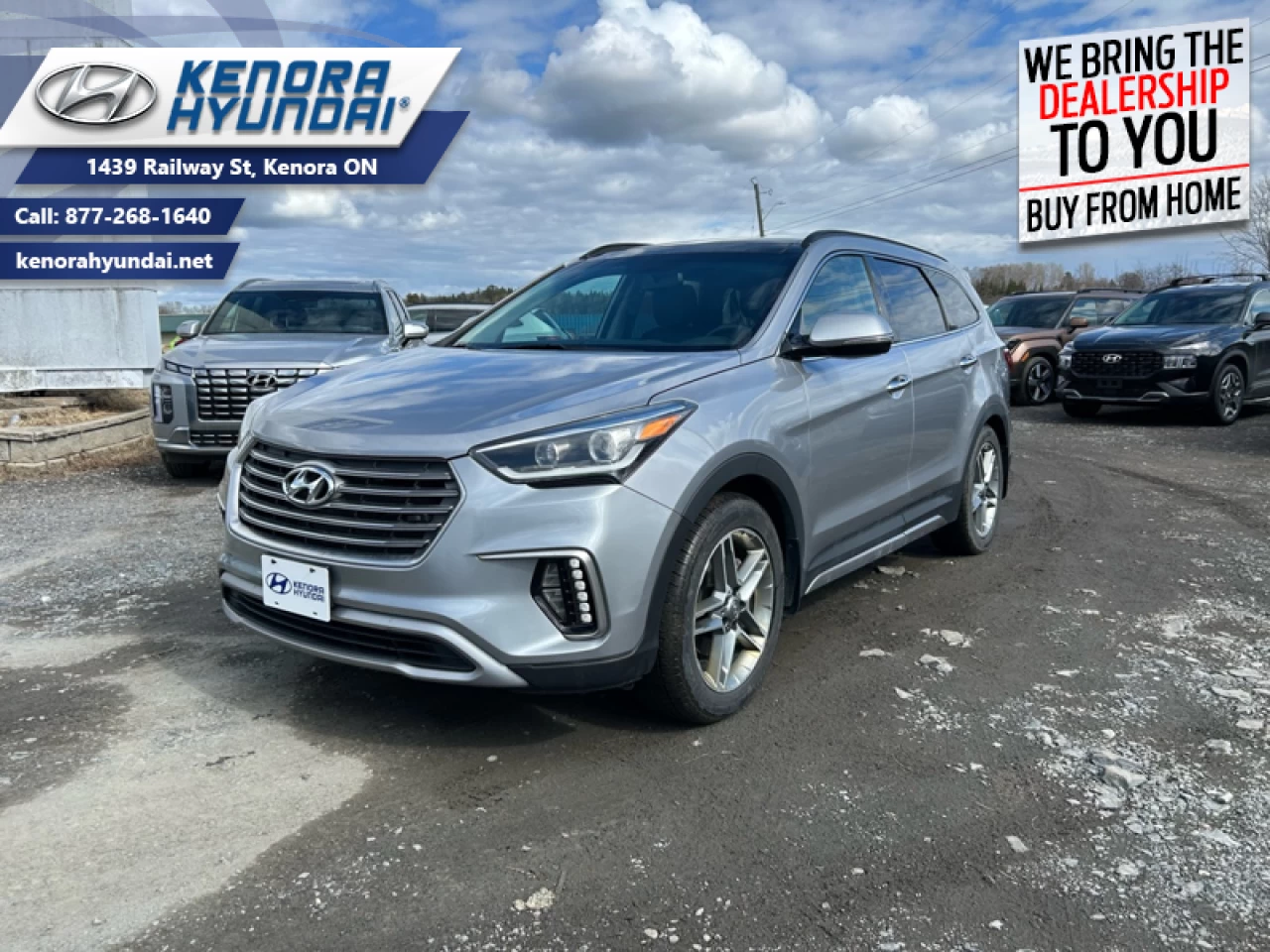 2017 Hyundai Santa Fe XL Limited with 7 seats Main Image