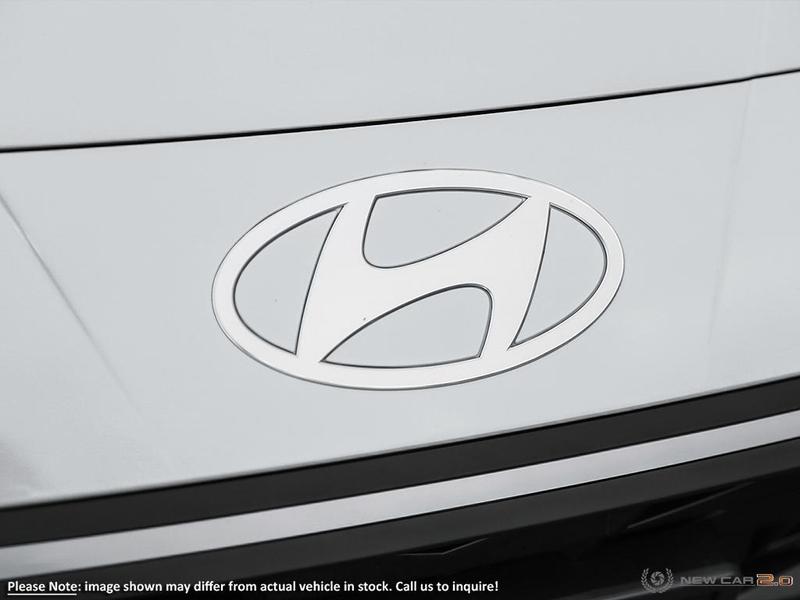 2025 Hyundai Elantra Essential Main Image